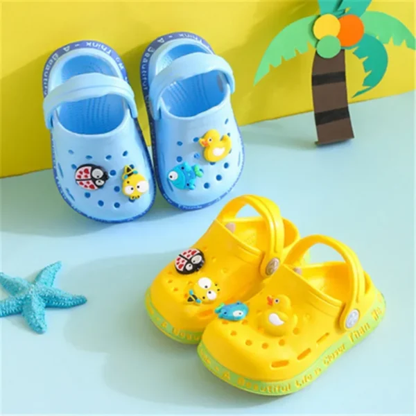 Enfants nouveaux dessins animés mignons enfants Mules sabots été jardin plage pantoufles sandales grotte trou bébé chaussures pour garçons filles - Image 4
